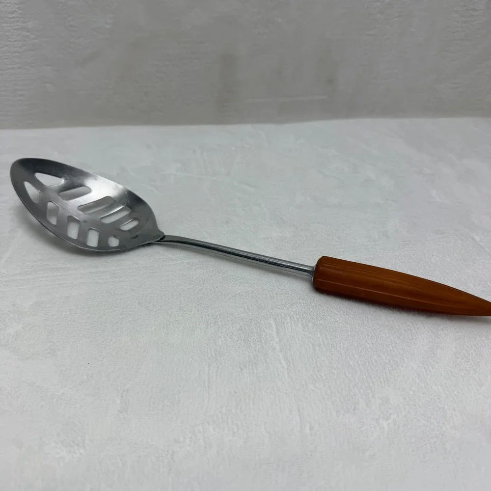 VTG Butterscotch Bakelite Ribbed Handle Stainless Steel Slotted Serving Spoon‎